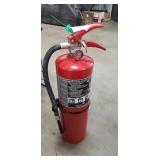 (1) Fire Extinguisher (1) Fire Extinguisher
