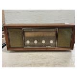 Vintage General Electric Console Radio Vintage General Electric Console Radio