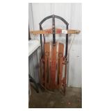 (1) Snow Sled (1) Snow Sled