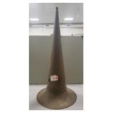 (1) Vintage Brass Phonograph Horn (30") (1) Vintage Brass Phonograph Horn (30")