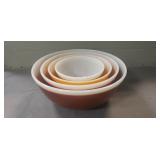 Vintage Pyrex Four Bowl Nesting Set