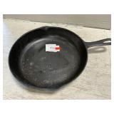 19 1/2ï¿½ Cast Iron Frying Pan Marked 8F