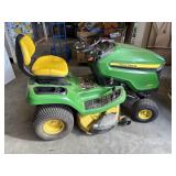 John Deere X300 Lawn Tractor