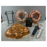 Copper Molds, Dollï¿½s Umbrellas, Boydï¿½s Bear