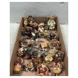 Tray Lot Of Boydï¿½s Bears Resin Figures &