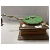 Antique Zon-O-Phone Hornless Phonograph