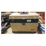 (1) Plano Plastic Tackle Box