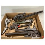 (6) Pipe, Curved Wrenches