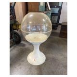 Vtg Display Ball