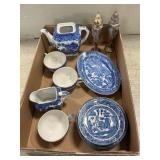 194Oï¿½s Porcelain Play Teaset Pieces