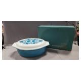 Pyrex Ware 2.5 Qt. Oval Casserole w/ Lid &