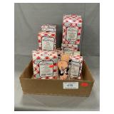 (10) Maryï¿½s Moos Figures, Porky Pig Glass