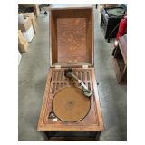 Antique Edison Diamond Disc Phonograph