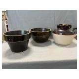 2-Tone Stoneware Bean Pot, (2) Planters