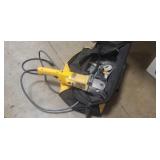 DeWALT Electric 7"/9" Sander/Polisher w/ Assorted