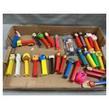 Tray Lot Of Pez Dispensers