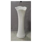 (1) Vintage Westmoreland Milk Glass Quilted