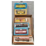 (6) Assorted HO Scale Train Cars