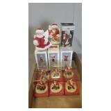 Tray Of Assorted Christmas Ornaments & (6) Santa
