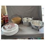 Aluminum Cake Pan & Colander, Pottery Pot