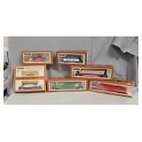 (5) HO Scale Train Cars & (1) Transformer