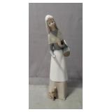 (1) LLADRO Figurine (10.5" Tall)