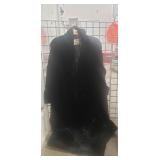 (1) Ladies Fur Coat (Size Unknown)