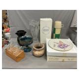 Lot With Vintage Thermos,Crystal Vase, Lucite