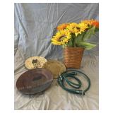 Longaberger Basket (3) Decorative Plates (2)