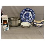 Woodsware Plates, Willoware Gravy Boat