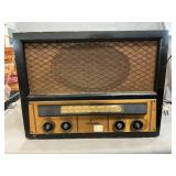 Vintage Spartan Radio