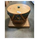 Longaberger Holiday Hostess Basket With Lid