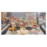 Box Lot Of Assorted Childrens Decor Items (Review