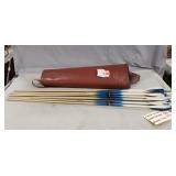 (11) Shakespeare Arrows w/ Leather Quiver & (6)