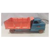 (1) Vintage Structo Pressed Steel Dump Truck