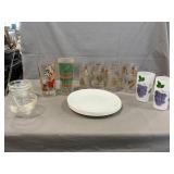 Lot With Pes Goofy Glass, NY World