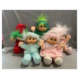 (5) Troll Dolls