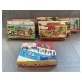 Lot Of Plasticville & Citizens Figures