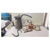 Wooden Crate w/ Assorted Vintage Items (Review