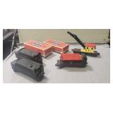 (4) Lionel Train Cars & (2) Boxes