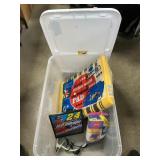 Lidded Tote With New 20ï¿½ x 60ï¿½ All-PurposePad,