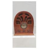 AM/FM Radio (Powers On)