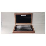 (1) Vintage Style Steak Knife Set w/ Wooden Box