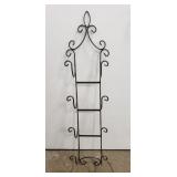 (1) Metal Four Plate Wall Hanger (40"ï¿½10")