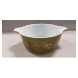 (1) Vintage Pyrex 2.5 Quart Casserole Dish