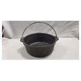 (1) Wagner 5 Quart Cast Iron Dutch Oven (No Lid)