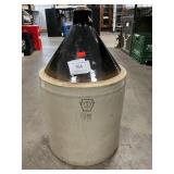 Stoneware 5 Gallon Jug (Cracked)