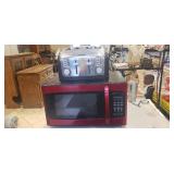 Hamilton Beach 1000 Watts Microwave & Black And