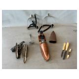 Lot With Dual Knives In Sheath, English Riding