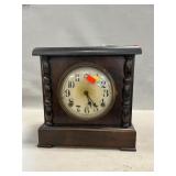 Antique Mantel Clock With Key